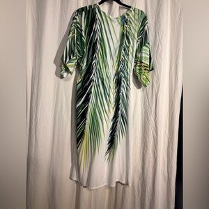 Ellian White Maxi vest with Green Palm Motif